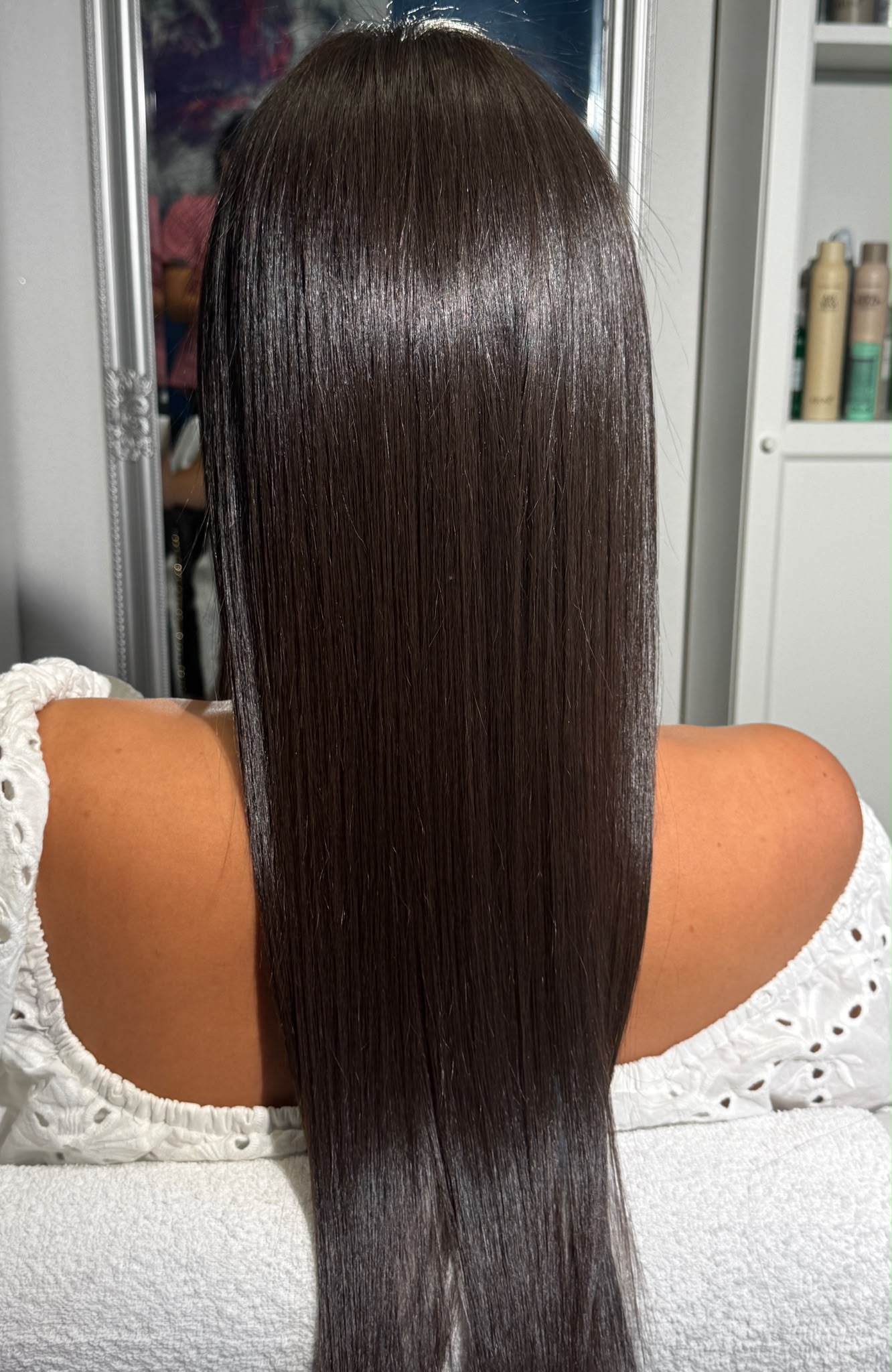 Păr după nanoplastie — rezultat neted și strălucitor la Mya Beauty Galați